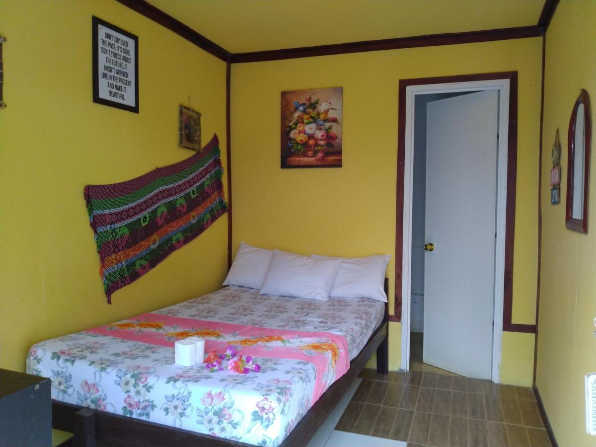 Sun Valley Hostel El Nido Kültér fotó